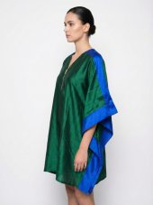 Smaragdina unda - Pončo - šaty